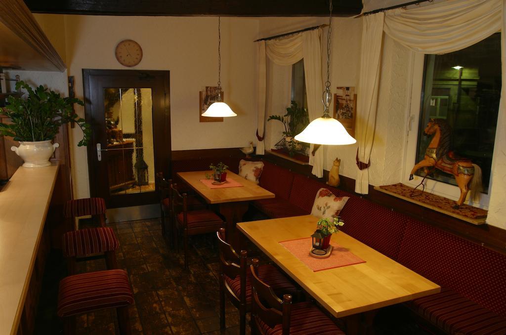 Hotel Zur Pfalz Kandel Eksteriør bilde